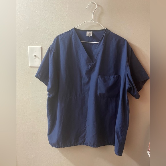 Men’s Medline Large Blue Scrub Top - Picture 1 of 1